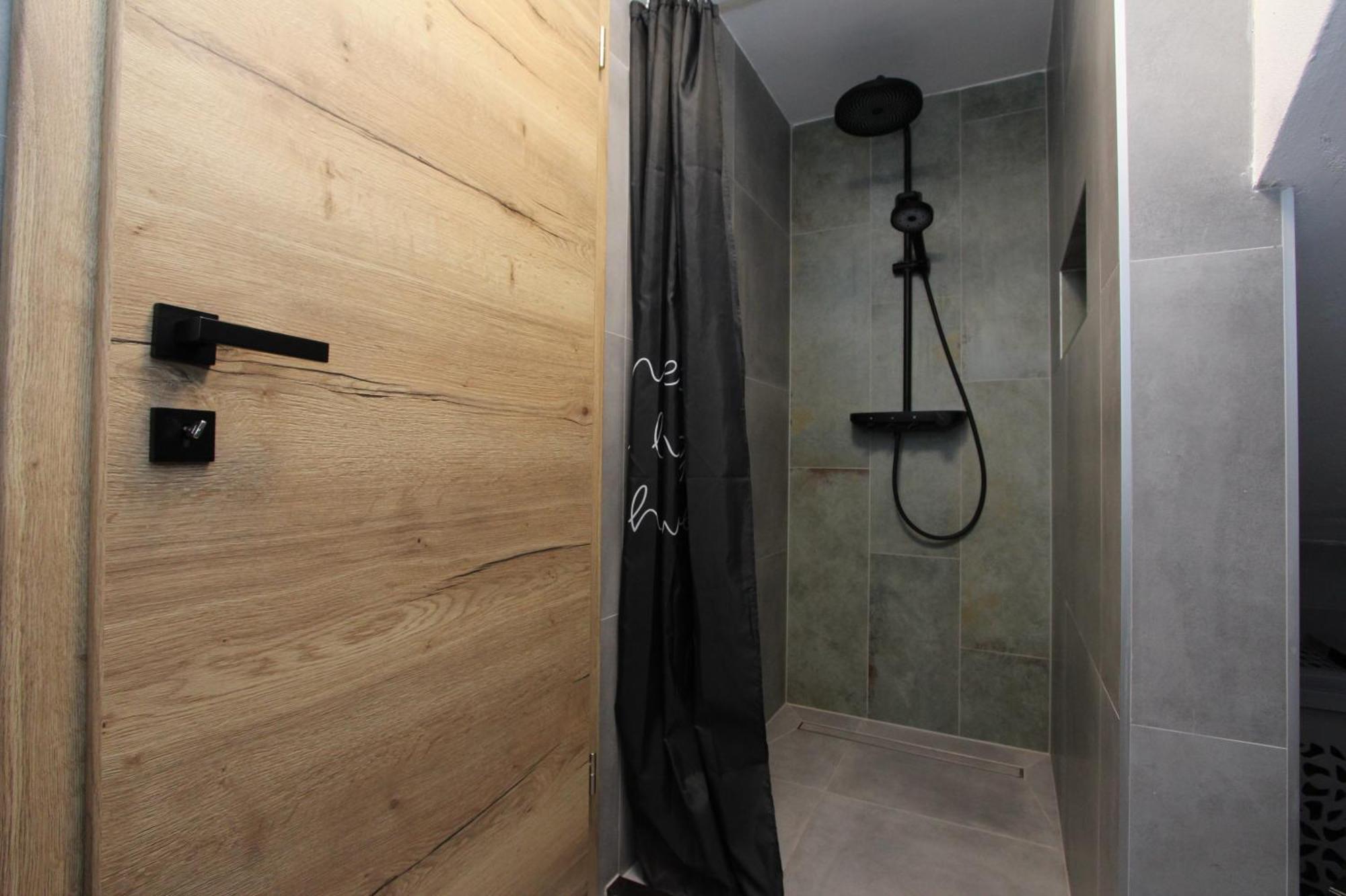 Apartments Eni روفينج الغرفة الصورة