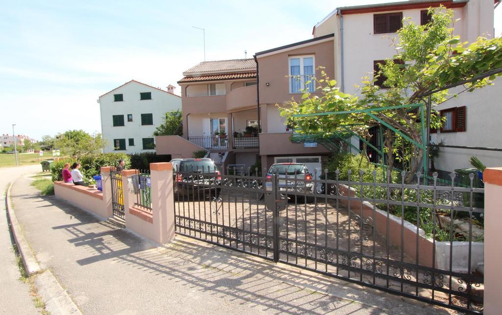 Apartments Eni روفينج المظهر الخارجي الصورة